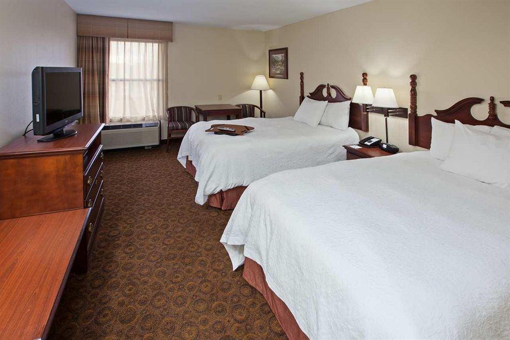 Hampton Inn Dickson Luaran gambar