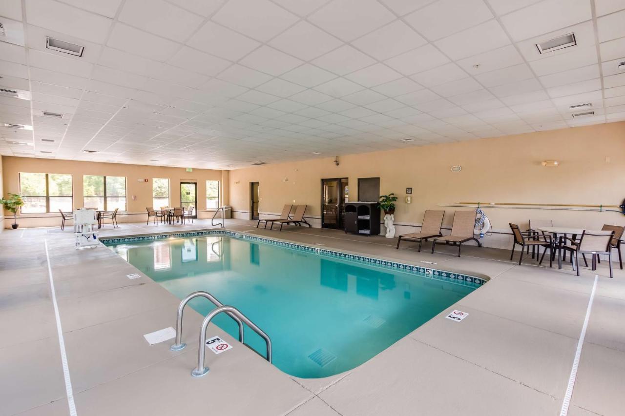 Hampton Inn Dickson Luaran gambar