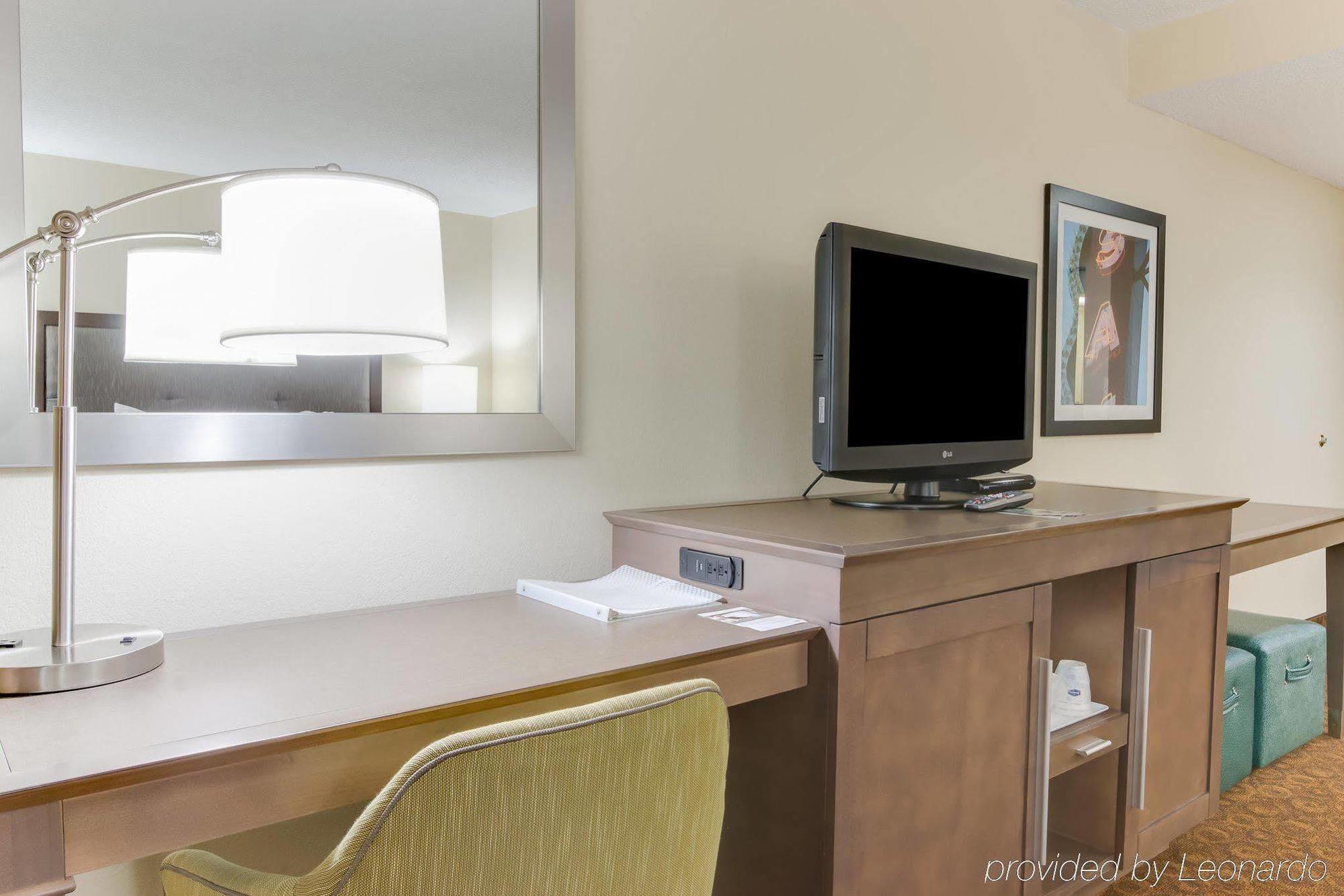 Hampton Inn Dickson Luaran gambar