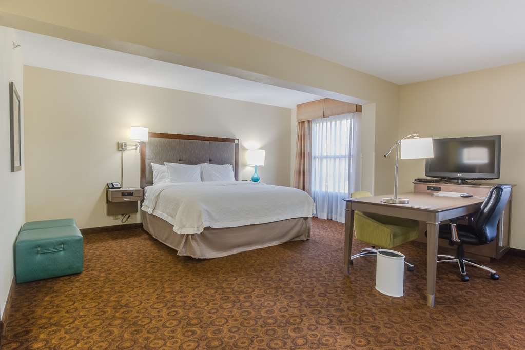 Hampton Inn Dickson Bilik gambar