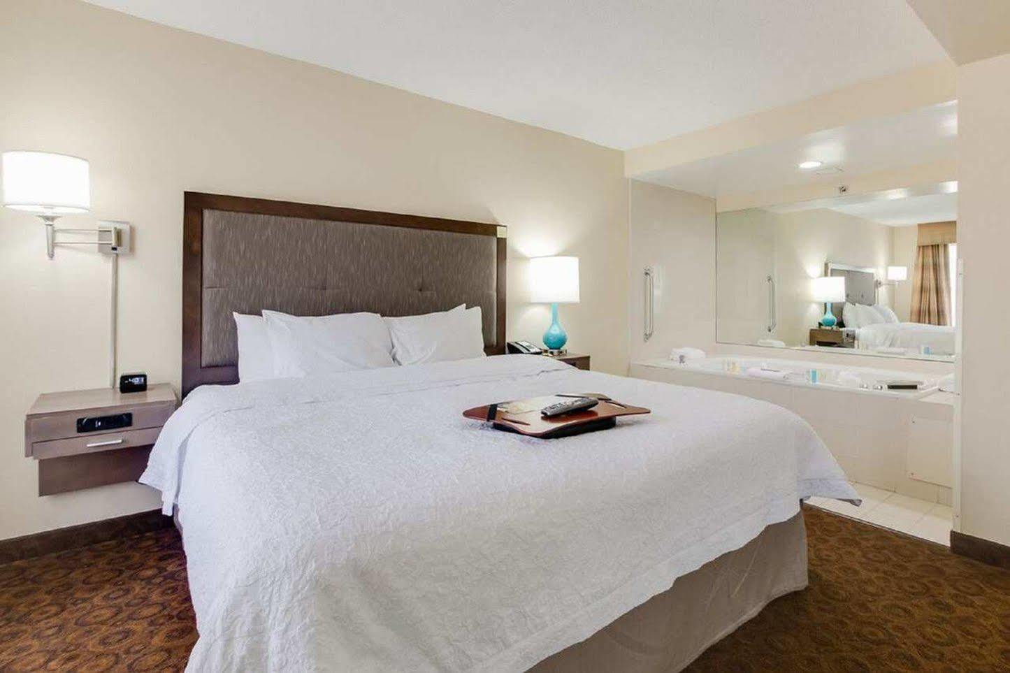 Hampton Inn Dickson Luaran gambar