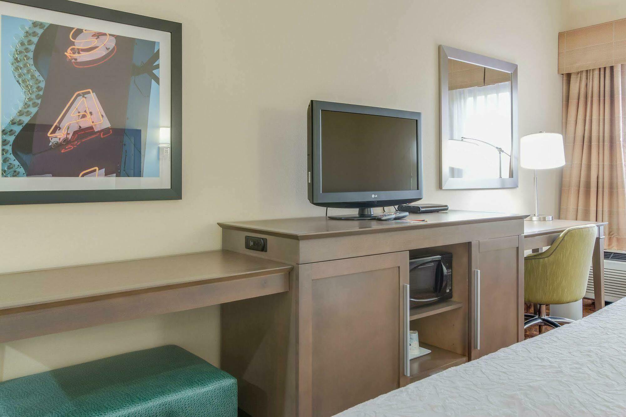 Hampton Inn Dickson Luaran gambar