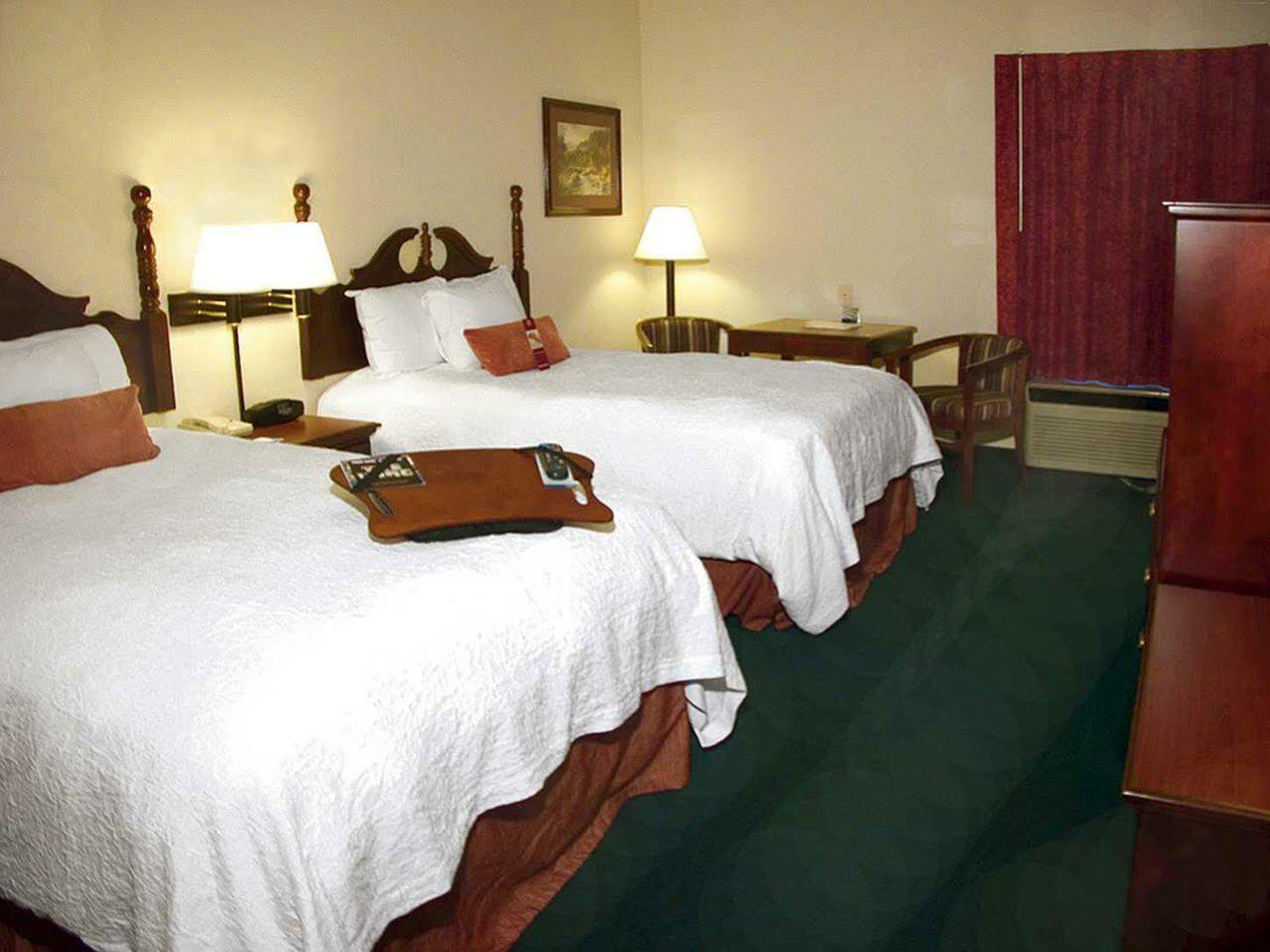 Hampton Inn Dickson Luaran gambar